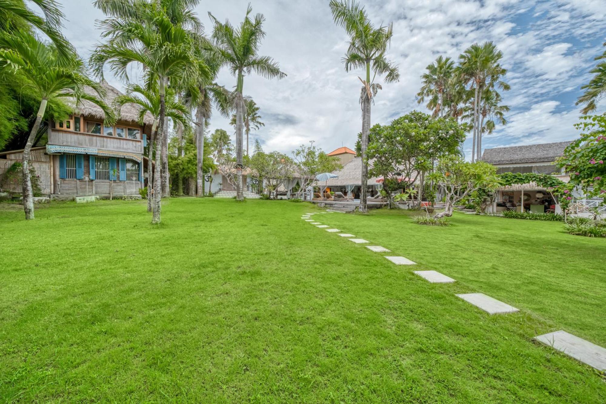 Villa Kalis, 10 Bedroom Family And Group Villa Seminyak Eksteriør billede