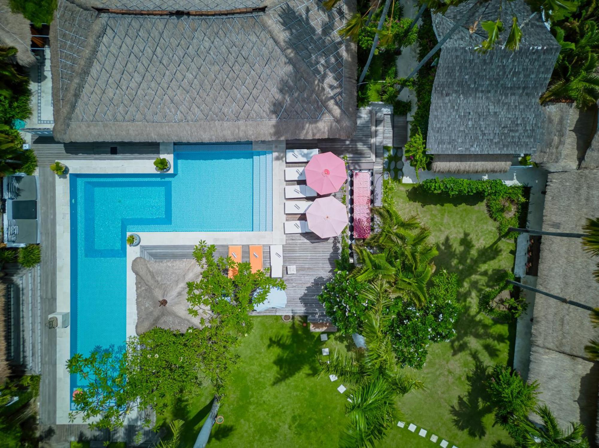 Villa Kalis, 10 Bedroom Family And Group Villa Seminyak Eksteriør billede