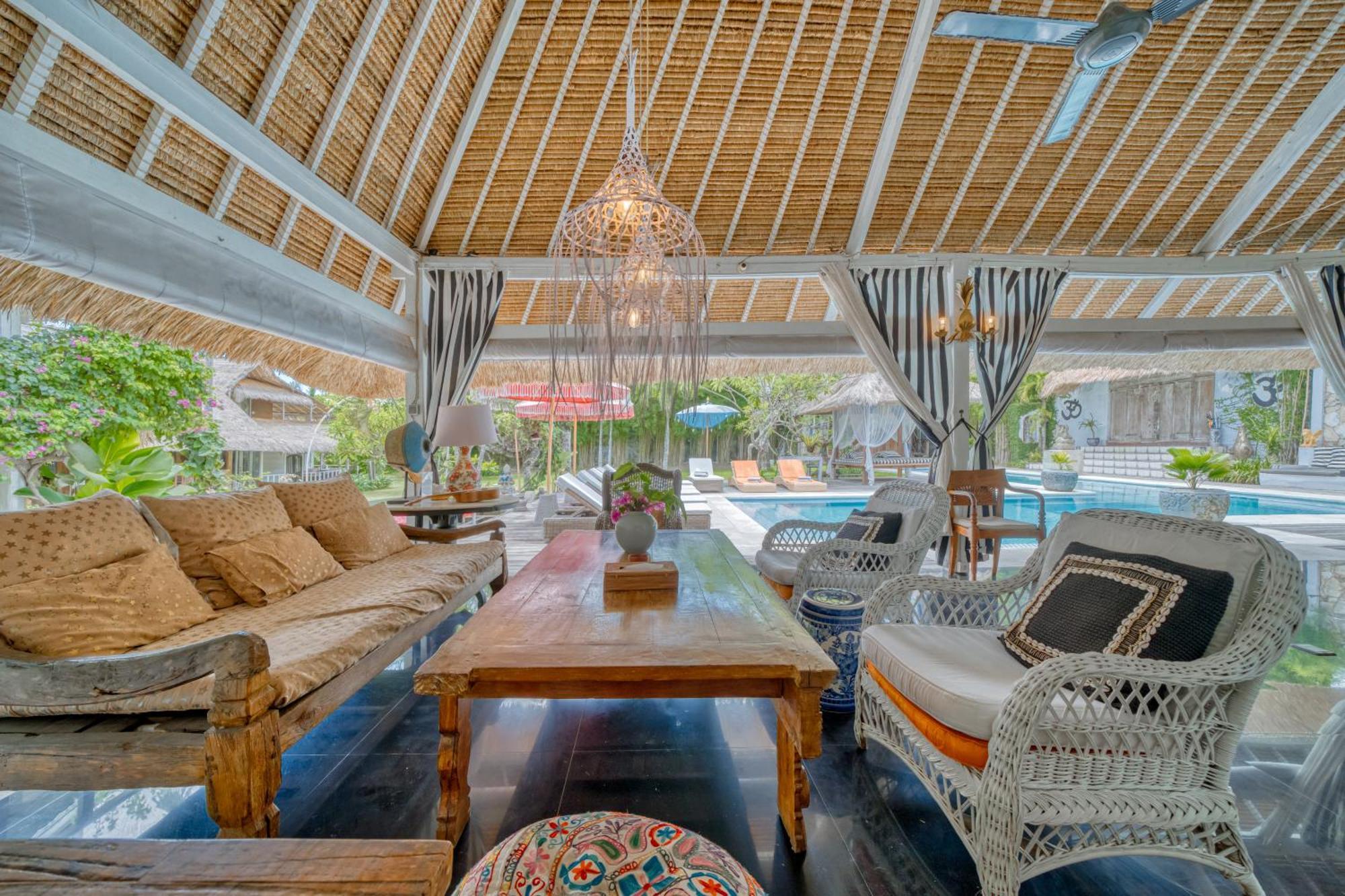 Villa Kalis, 10 Bedroom Family And Group Villa Seminyak Eksteriør billede