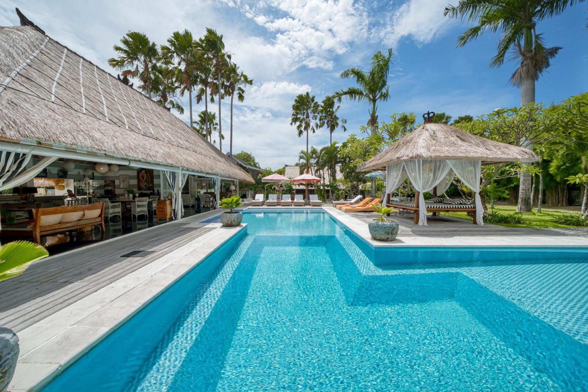Villa Kalis, 10 Bedroom Family And Group Villa Seminyak Eksteriør billede