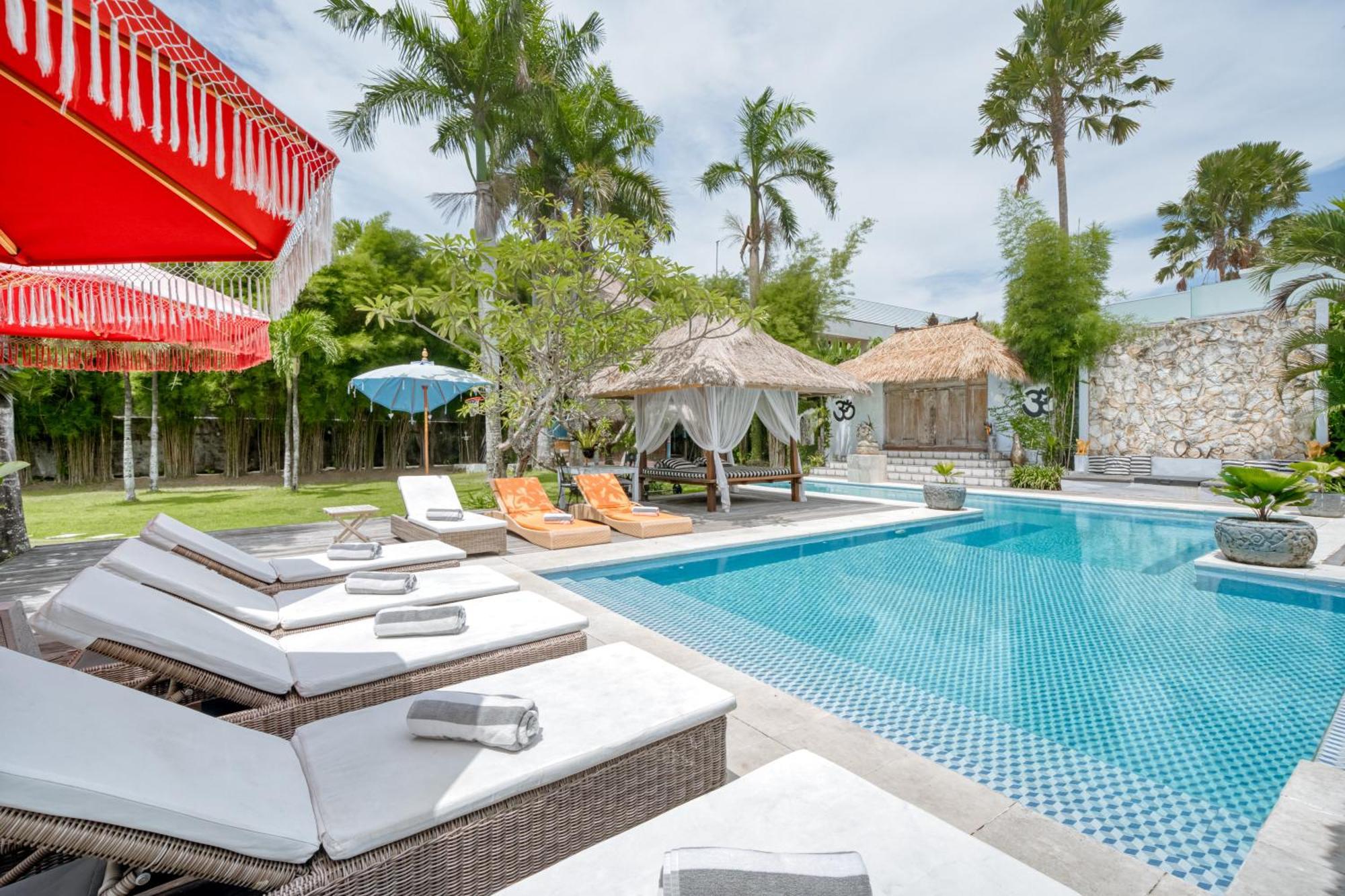 Villa Kalis, 10 Bedroom Family And Group Villa Seminyak Eksteriør billede