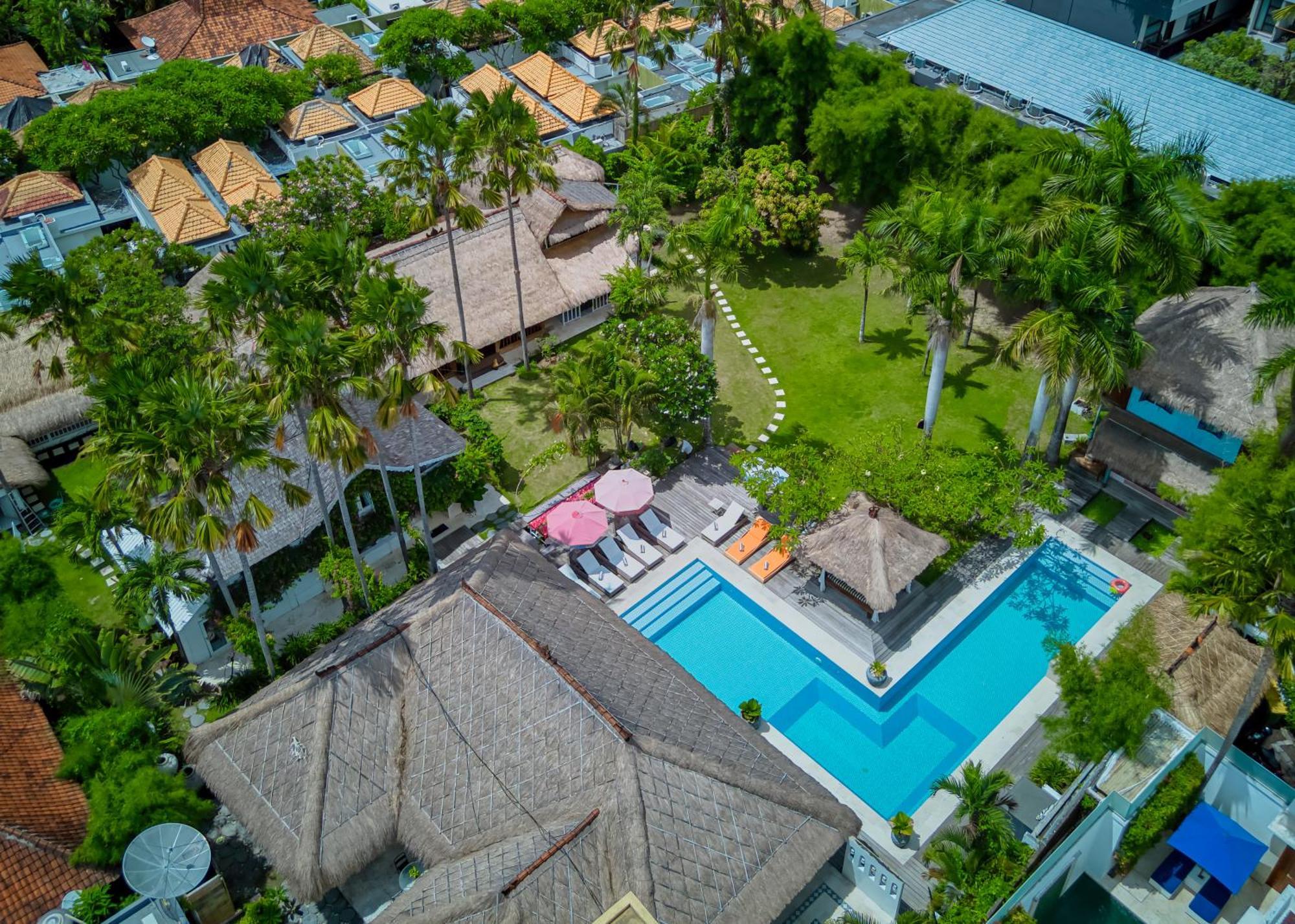 Villa Kalis, 10 Bedroom Family And Group Villa Seminyak Eksteriør billede