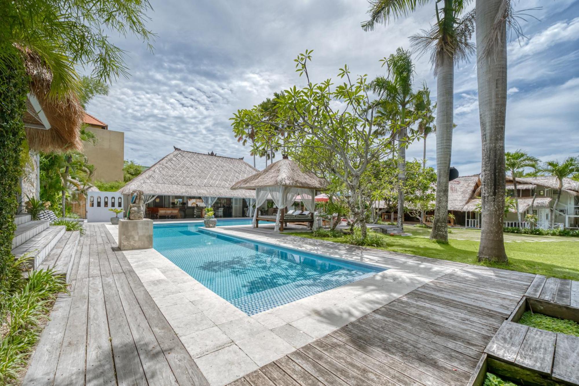 Villa Kalis, 10 Bedroom Family And Group Villa Seminyak Eksteriør billede