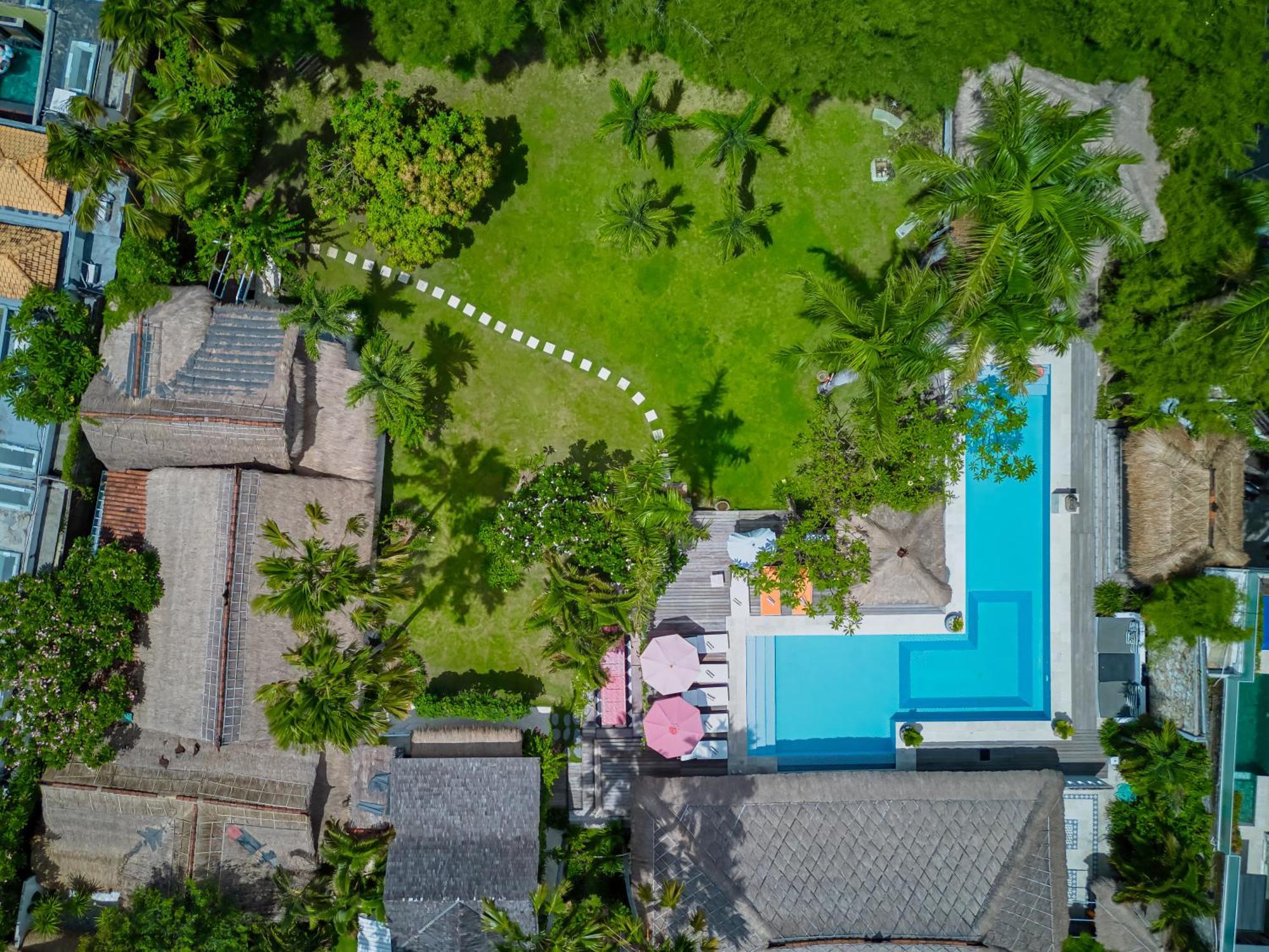 Villa Kalis, 10 Bedroom Family And Group Villa Seminyak Eksteriør billede